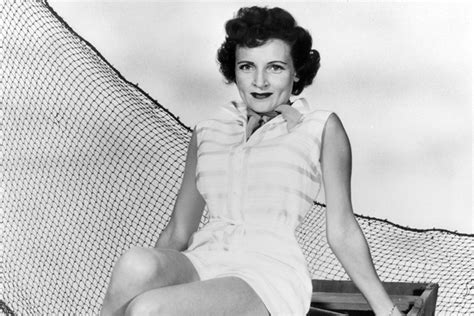 Betty White Beloved Actress And Hollywood Legend Has Passed Away At 99 First For Women