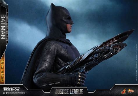 Unfortunately, it seems like a bit of a departure from hot toys' usual brilliance.of course, hot toys' spectacular justice league wonder woman figure is a . Justice League Movie - Batman Deluxe 1/6 Scale Series Hot ...