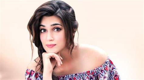 Kriti Sanon Outsiders Cant Afford To Make Mistakes Entertainment