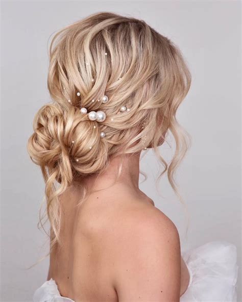 Elegant Bridal Updo With Pearls For 2021 In 2021 Bridal Hair Hair