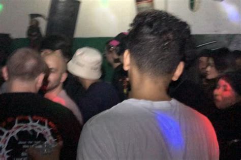 Sheriffs Shut Down Three Nyc Parties Packing In Hundreds