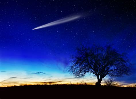 A Shooting Star Going Across The Starry Night By Macinivnw On Deviantart