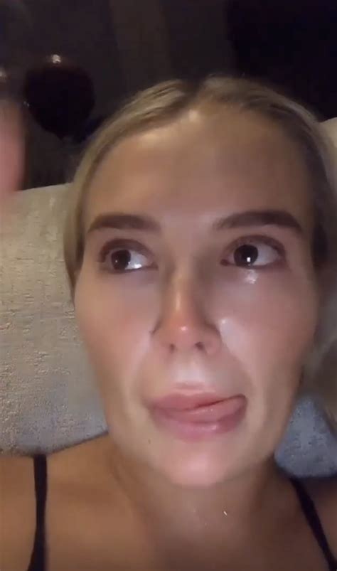 Love Islands Molly Mae Hague In Floods Of Tears As She Opens Up On