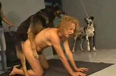 femefun dogs doggy being trainer xxx bonks