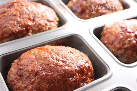 Turkey meatloaf is a favorite in our house! Petite Turkey Meatloaves | Skinnytaste