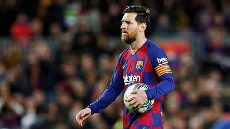 Messi Acepta La Rebaja De Sueldo Pero Incendia El Barcelona