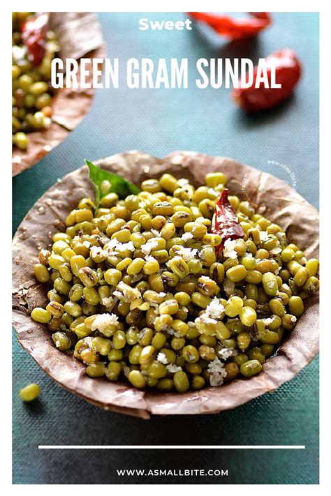 4:07 pravee's samayalarai 69 386 просмотров. Green Gram Sundal Recipe | Sweet Pachai Payaru Sundal ...