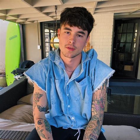 who is kian lawley biography age height girlfriend life story 2024
