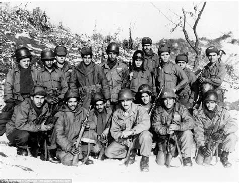 Captain david williamson ordered the converted delawares, who had been blamed for attacks on white settlements, to go to the cooper shop two at a time. Striking Korean War photos show American GIs in conflict ...
