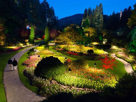 Top 10 Most Beautiful Gardens In The World To Strolls