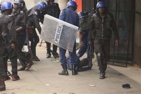 Zimbabwe Police Fire Tear Gas At Opposition Supporters Pictures Nehanda Radio