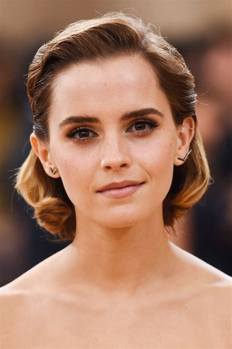 Met Gala Beauty 2016 Emma Watson Hair Short Hair Styles Short