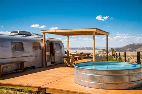 10 Cozy Airstreams You Can Rent For A Rustic Getaway On Airbnb Casa