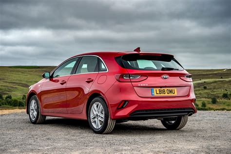 Kia Ceed Hatchback Review Features Safety And Practicality Parkers