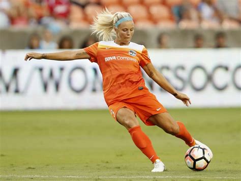 Forward Rachel Daly Signs New Contract With Dash
