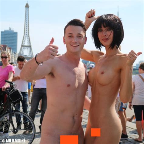 Milo Moiré on Twitter NAKED SELFIES EIFFEL TOWER PART Milo Moirés