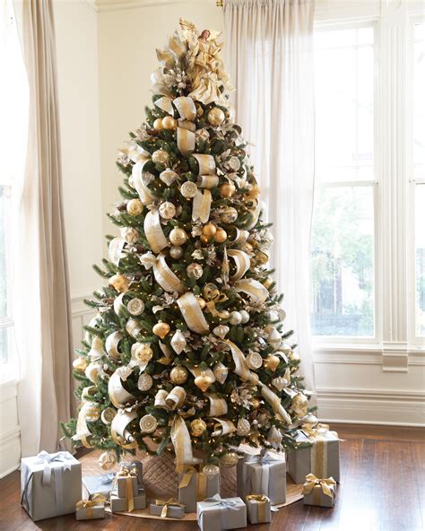 Silver And Gold Christmas Tree Christmas Tree Decorating Ideas