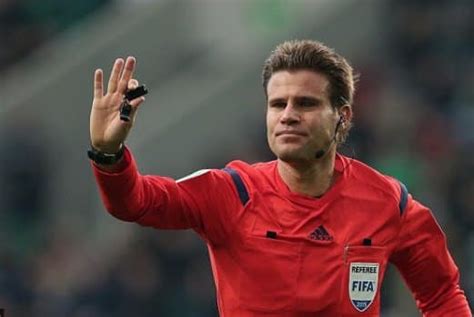 Diese seite liefert eine übersicht über alle einsätze des schiedsrichters dr. Felix Brych de Alemania es el mejor árbitro del mundo ...