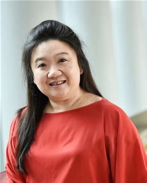 The field of pharmacy combines the study of biology and chemistry to ensure that the medication and drugs that we consume are safe and effective. Dr WONG Li Lian - NUS Pharmacy :: NUS Pharmacy