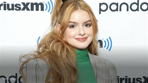 Ariel Winter Recalls Hateful Comments About Her Body Cyberbullying On Latest Red Table Talk