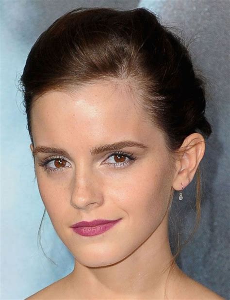 Emma Watson Makes Us Actually Want To Try Purple Lipstick Emma Watson