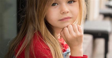 Model Alina 6 Is Het Mooiste Kind Ter Wereld Kidsweek