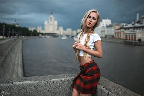 Девушки Москва картинки 5 фото скачать обои