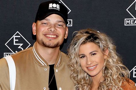 Kane Brown And His Wife Have Adopted Not One But Two Puppies Country Singers Country Music