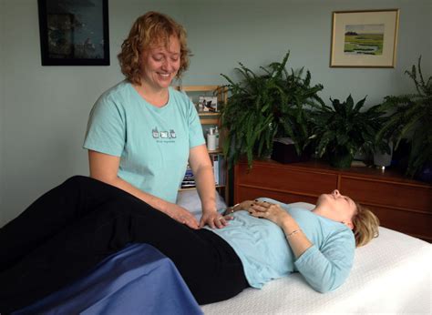 craniosacral therapy a gentle hands on therapy accessing the body s wisdom — baltimore