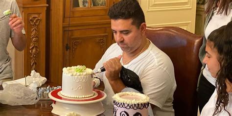 Details 77 Cake Boss Cake Pics Vn