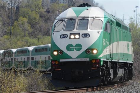 Metrolinx Just Cancelled A List Of Go Transit Routes And People Are Not