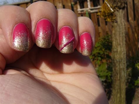 Tsukis Beauty Blog Hunger Games Effie Trinket Nails