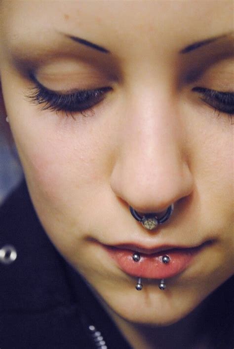 #double #vertical #labret | Vertical labret piercing, Labret piercing