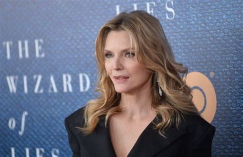 Michelle Pfeiffer Biography Photos Age Height Personal Life News