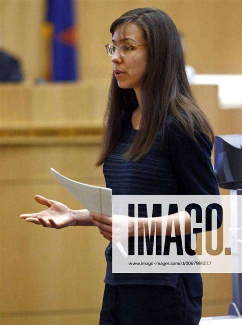 May 21 2013 Phoenix Arizona Us Jodi Arias Speaks To The Jury During The Penalty Phase Of He