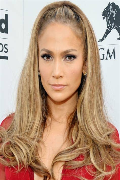 A few streaks of blonde can brighten the shade even more. Best Blonde Hair Colors - 25 Celebs with Blonde Hair
