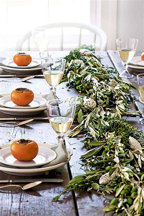 30 absolutely amazing fall table decor ideas for entertaining fall dining table decor fall