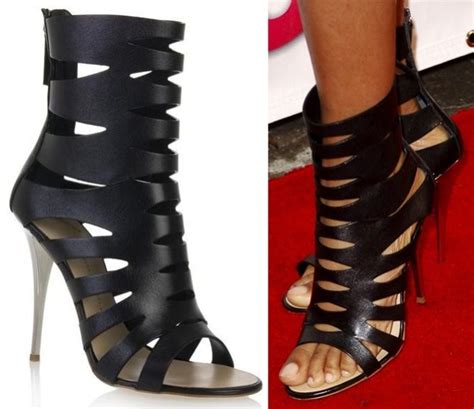 Nicki Minaj Exposes Thong Undies At New York Fashion Week Shoes Post