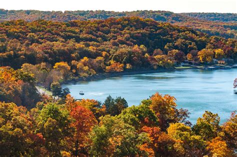 7 Reasons Why Lake Of The Ozarks Is Actually Better In Fall Midwest