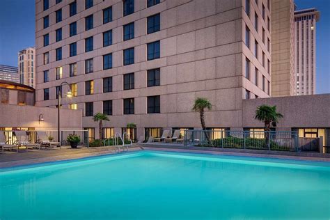 Hilton New Orleans Riverside Pool Pictures And Reviews Tripadvisor