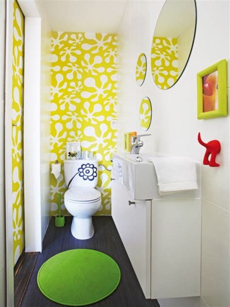 15 Stunning Bathroom Wallpaper Design Ideas