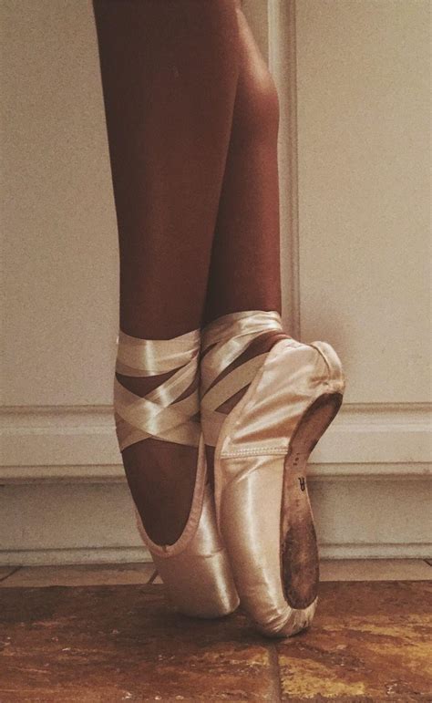 How To Choose Pointe Shoes