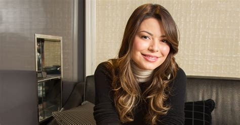 Miranda Cosgrove Goes From Icarly To College