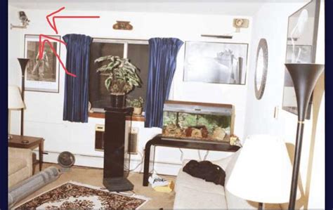 In This Photo Of Jeffery Dahmers Living Room What Looks Like A