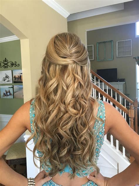 Pin By Corrie Kehrer On Hair Down Hairstyles Long Hair