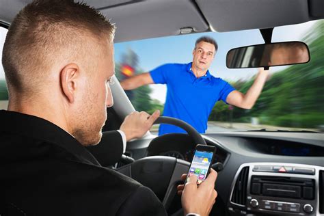 The Many Types of Technology that can Cause Distracted Driving