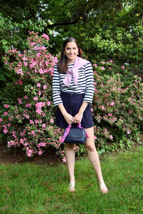 Coastal Grandmother Meets Hamptons Housewife In 2022 Preppy Style Spring Preppy Style Summer