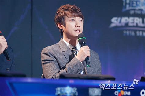 변현제 선수, 서경환 캐스터, 정윤종 선수. 김정민 해설, "히어로즈는 해설이 제맛이지!"포토