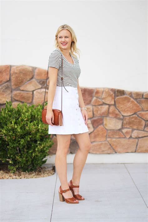 White Denim Skirt Treats Trends Womens Summer Fashion Outfits