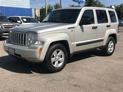 Jeep Liberty 2003 Jeep Liberty Dom Edition Tire Size